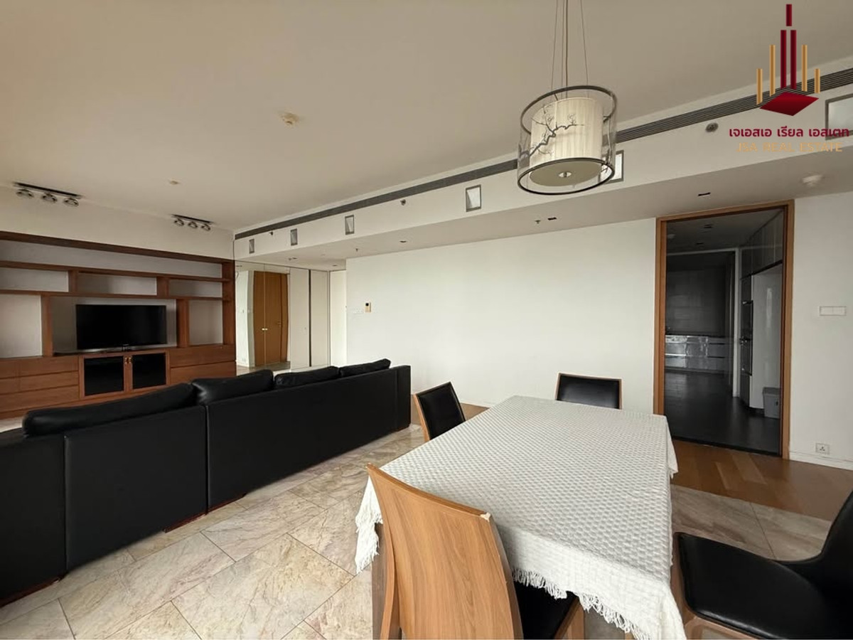 For RentCondoSathorn, Narathiwat : ✨ For Rent: The Met Condo ✨ 💰 Only 300,000 THB/month