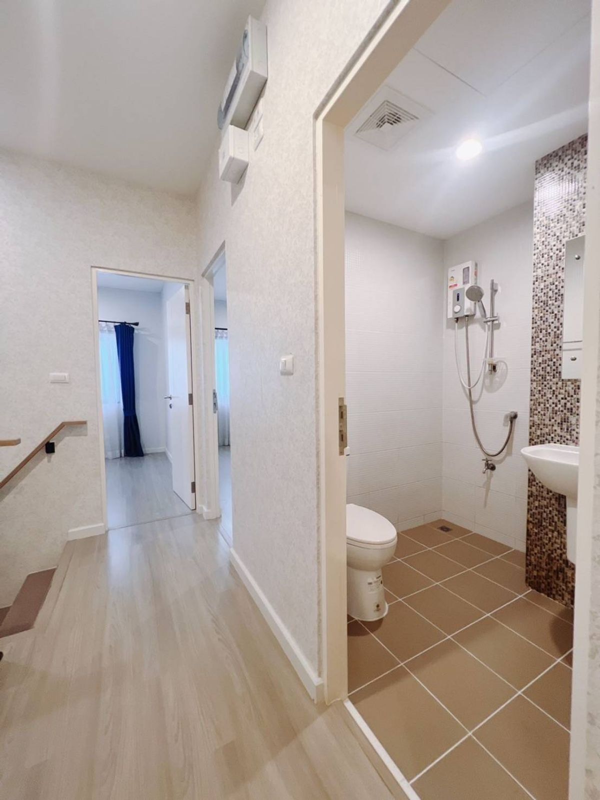 For RentTownhomePathum Thani,Rangsit, Thammasat : House for rent, Townhome Siri Place Rangsit 2, near Poonsap Market, just 10 minutes.