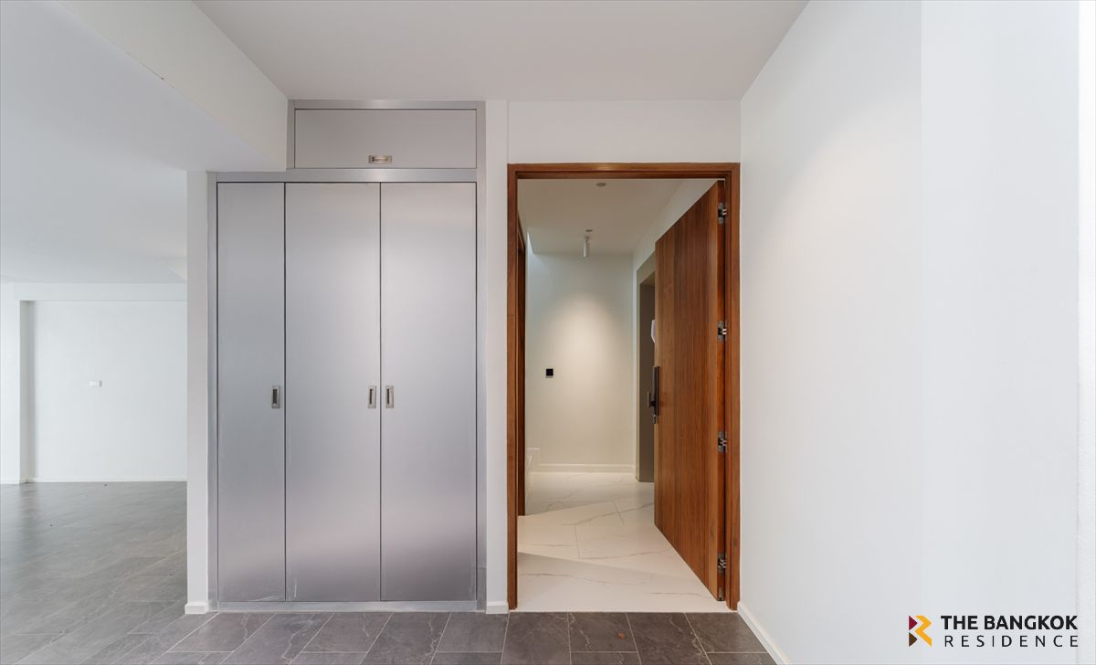 For RentTownhomeSukhumvit, Asoke, Thonglor :  Townhome Sukhumvit 65 🏙️ Luxury 5-Storey Townhome with Private Lift 🏡 Prime Location in Ekkamai&Sukhumvit 