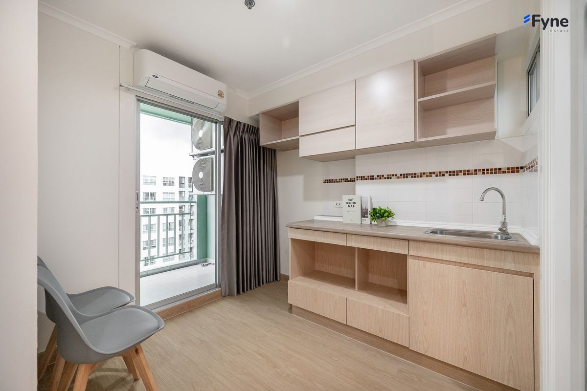 For SaleCondoKasetsart, Ratchayothin : Lumpini Place Ratchayothin Condo, next to BTS Ratchayothin, 0 meters, open view, Ratchayothin, Ratchada, Lat Phrao, Kaset.