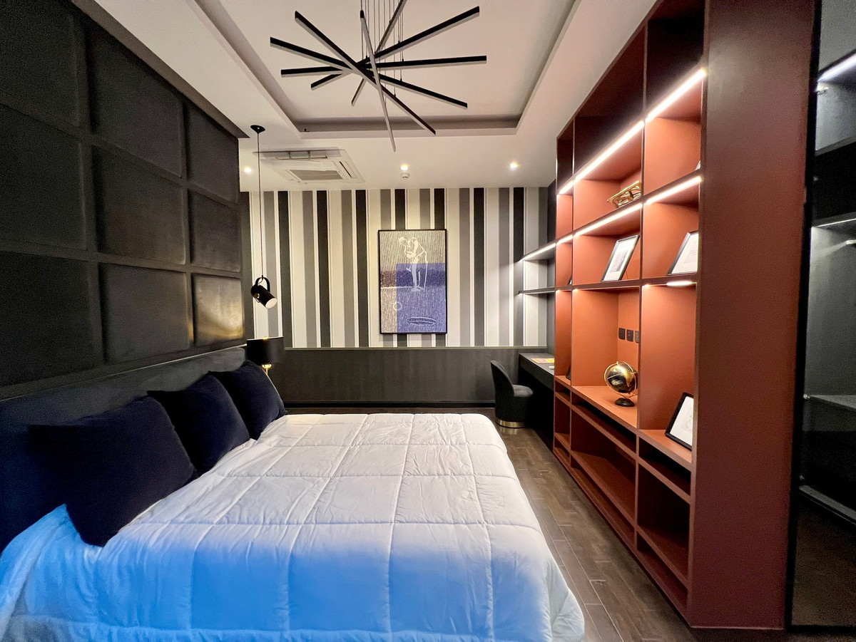 บ้านบางนา แบริ่ง ลาซาล : *ให้เช่าบ้าน Grand Bangkok Boulevard Sukhumvit Srinakarin 550,000บาท 5ห้องนอน 6ห้องน้ำ พื้นที่ใช้สอย591ตรม. ที่ดิน140.2ตรว. สุขุมวิท107 (ซอยแบริ่ง31/1) ใกล้ ไบเทค บางนา สุขุมวิท BTSแบริ่ง (10 นาที)