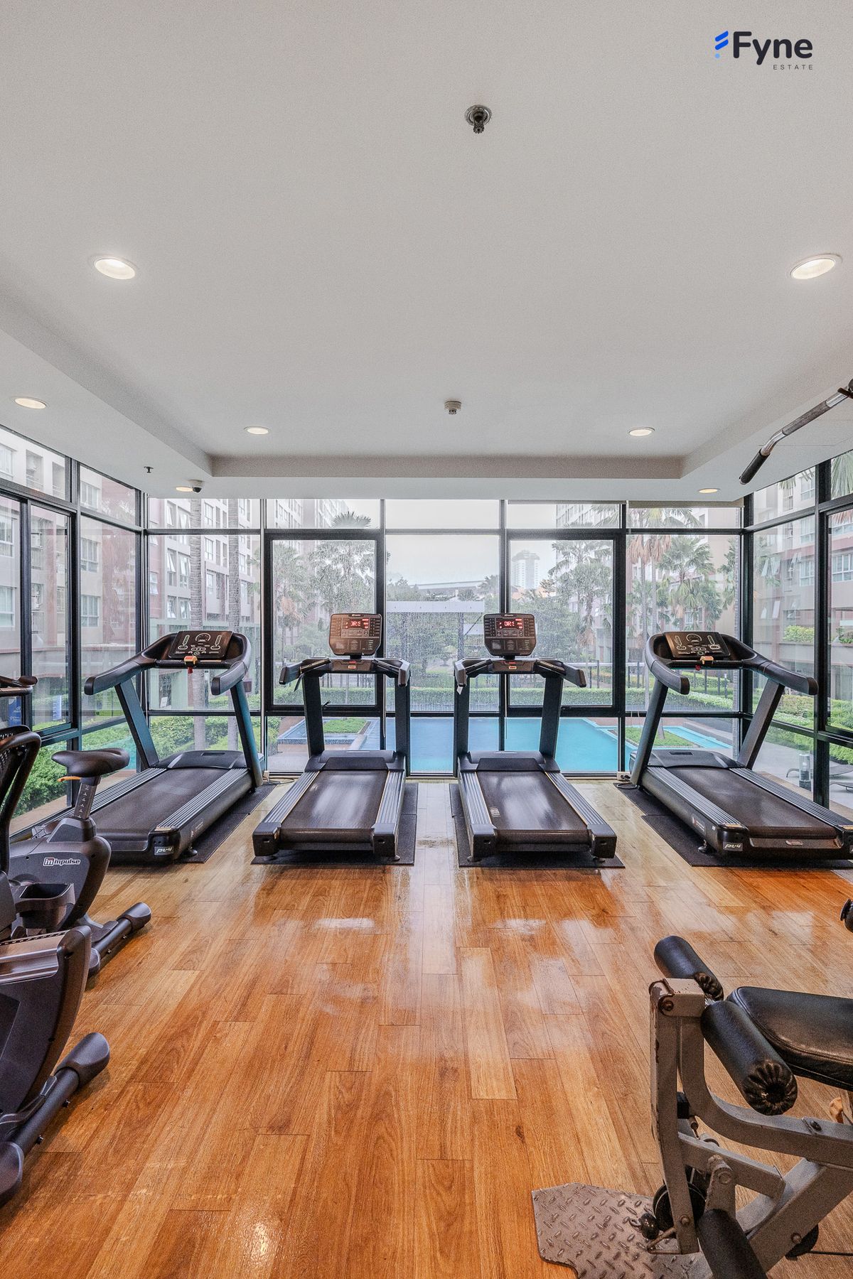 For SaleCondoKasetsart, Ratchayothin : Lumpini Place Ratchayothin Condo, next to BTS Ratchayothin, 0 meters, open view, Ratchayothin, Ratchada, Lat Phrao, Kaset.