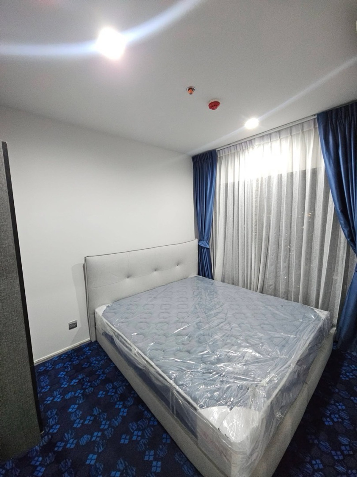 For RentCondoRama9, Petchburi, RCA : Best Price : 1 Bedroom 35 sq.m. Ready to move in. Call now 094-641-5974