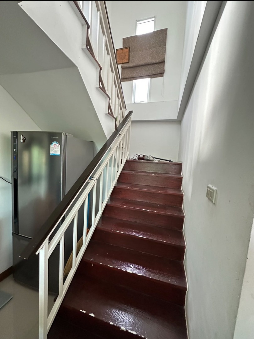 ขายบ้านปทุมธานี รังสิต ธรรมศาสตร์ : 🔥ขายด่วน🔥ขายบ้านเดี่ยว 2 ชั้น+แถม Benz s 300 เฟอร์นิเจอร์ครบพร้อมเข้าอยู่ (หลังท้ายสุดเป็นส่วนตัว)