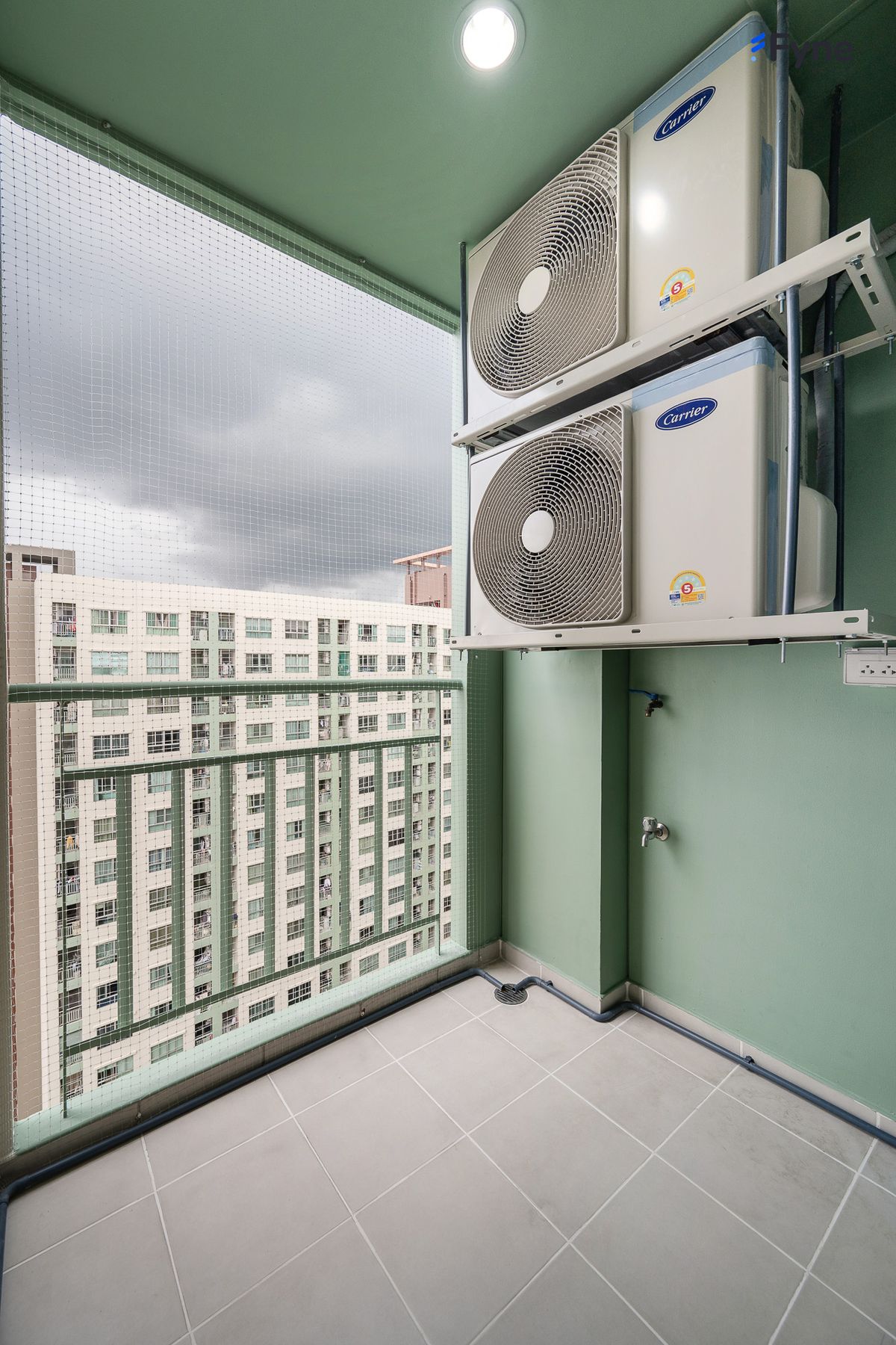 For SaleCondoKasetsart, Ratchayothin : Lumpini Place Ratchayothin Condo, next to BTS Ratchayothin, 0 meters, open view, Ratchayothin, Ratchada, Lat Phrao, Kaset.