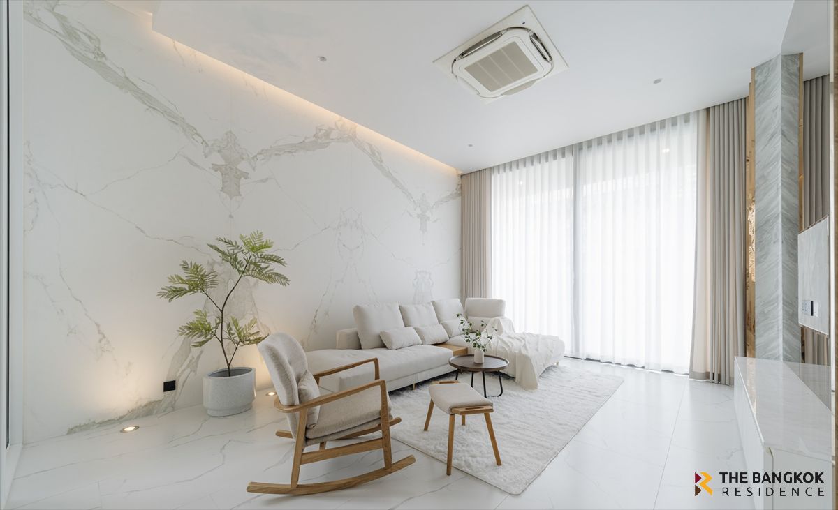 For RentTownhomeSukhumvit, Asoke, Thonglor :  Townhome Sukhumvit 65 🏙️ Luxury 5-Storey Townhome with Private Lift 🏡 Prime Location in Ekkamai&Sukhumvit 