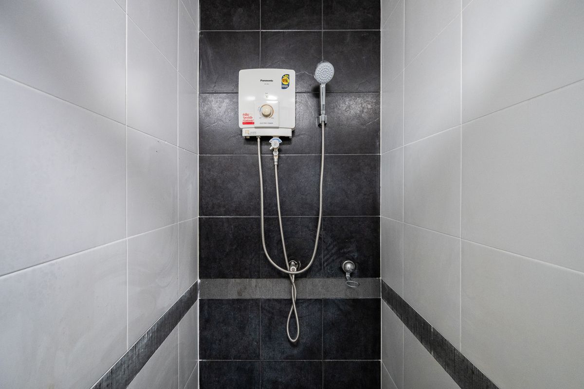 ขายคอนโดอ่อนนุช อุดมสุข : อ่อนนุช ศรีนครินทร์ สุขุมวิท ใกล้ทั้ง BTS อ่อนนุช และ MRT ศรีนุช โครงการ A Space Sukhumvit 77