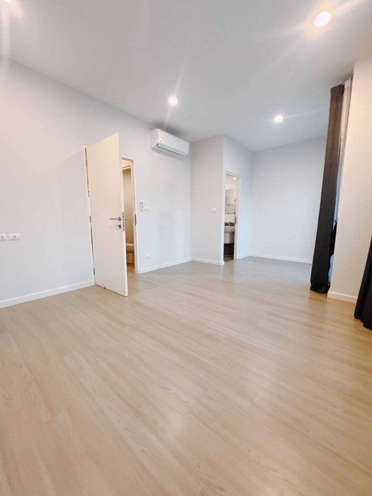 For RentTownhomePathum Thani,Rangsit, Thammasat : House for rent, Townhome Siri Place Rangsit 2, near Poonsap Market, just 10 minutes.