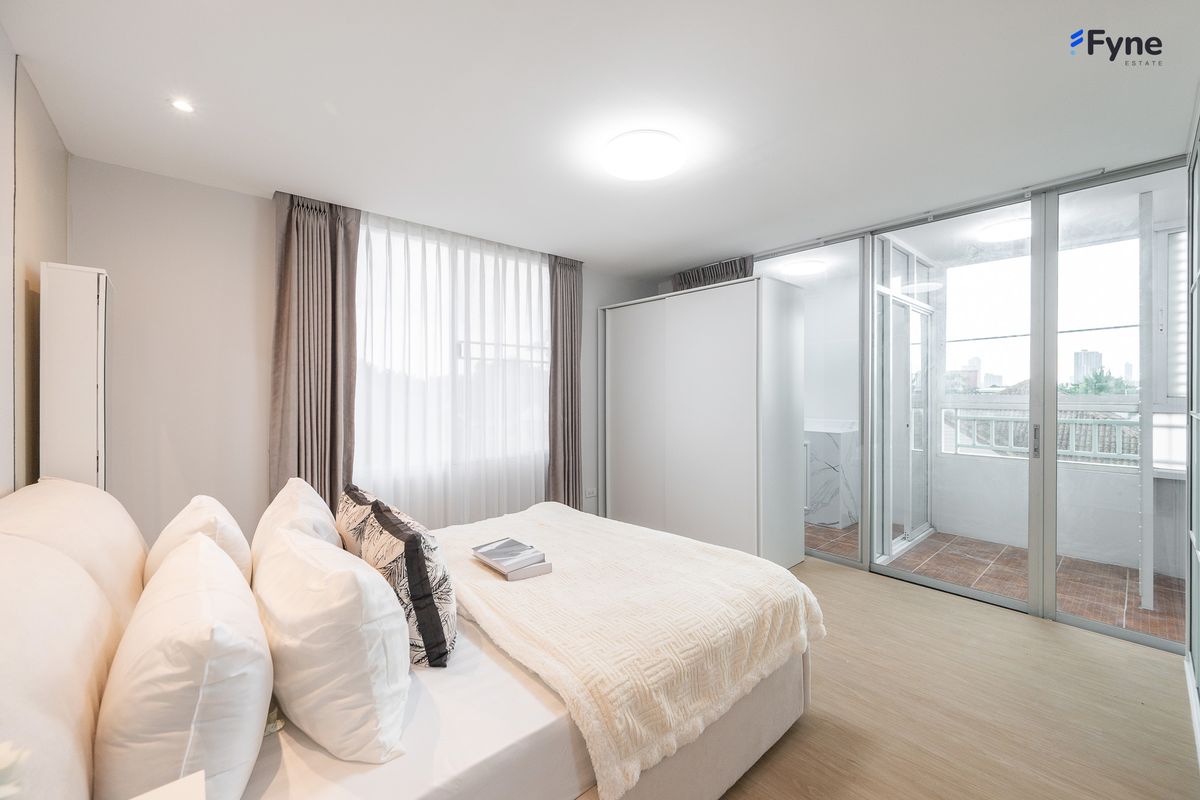 For SaleCondoRatchadapisek, Huaikwang, Suttisan : Ratchada City 18 project near MRT Huai Khwang