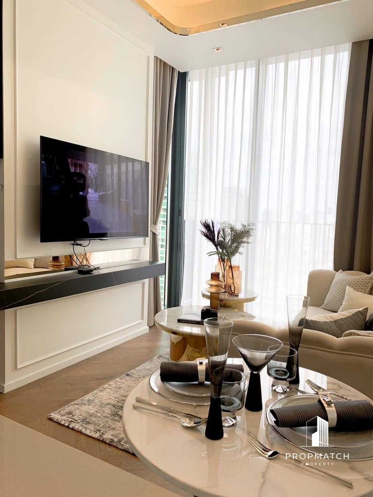 ให้เช่าคอนโดวิทยุ ชิดลม หลังสวน : ✨Flash Deal ✨28 Chidlom( 1Bed 1Bath 44SQM.) แต่งครบพร้อมอยู่ !! เพียง 55,000บาทต่อเดือน Tel.0981315848 @propmatch