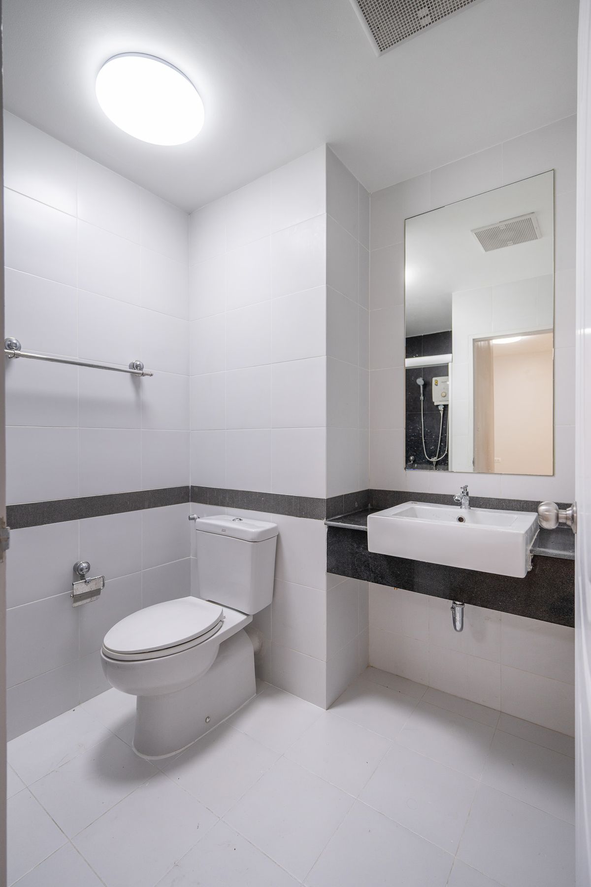 ขายคอนโดอ่อนนุช อุดมสุข : อ่อนนุช ศรีนครินทร์ สุขุมวิท ใกล้ทั้ง BTS อ่อนนุช และ MRT ศรีนุช โครงการ A Space Sukhumvit 77