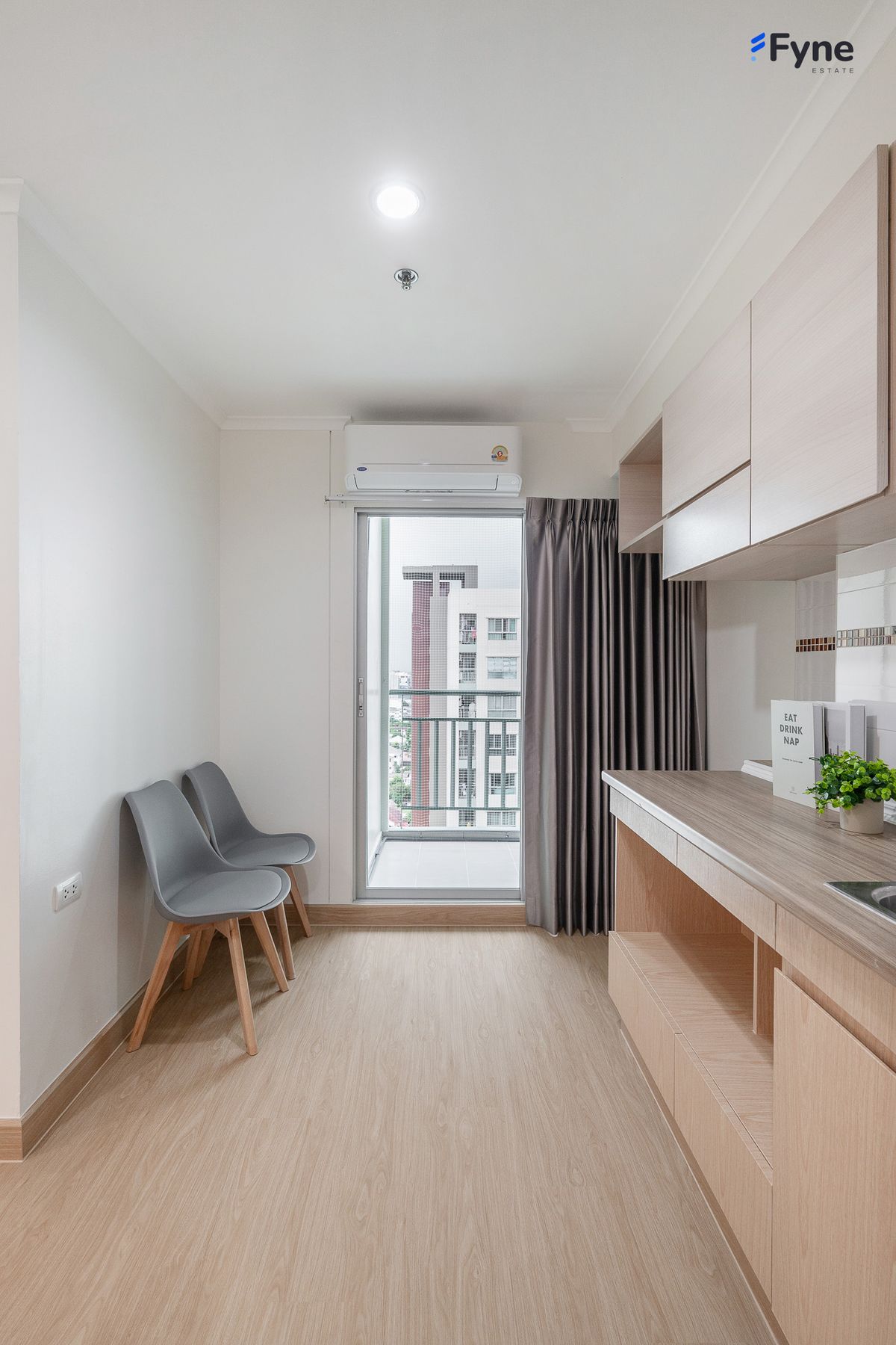 For SaleCondoKasetsart, Ratchayothin : Lumpini Place Ratchayothin Condo, next to BTS Ratchayothin, 0 meters, open view, Ratchayothin, Ratchada, Lat Phrao, Kaset.