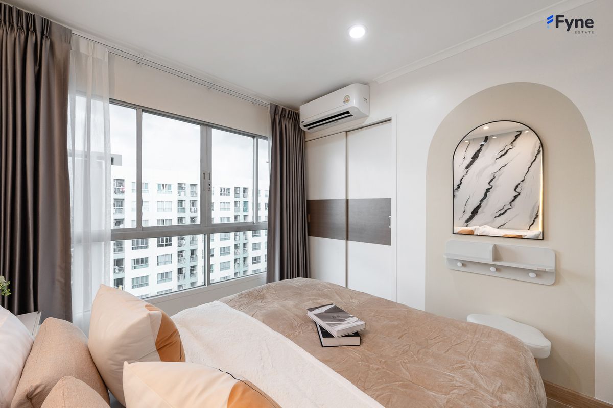 For SaleCondoKasetsart, Ratchayothin : Lumpini Place Ratchayothin Condo, next to BTS Ratchayothin, 0 meters, open view, Ratchayothin, Ratchada, Lat Phrao, Kaset.