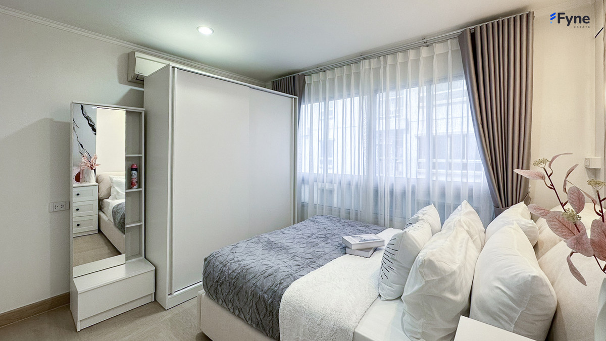 For SaleCondoRatchadapisek, Huaikwang, Suttisan : Lumpini Ville Cultural Center Project, near MRT Huai Khwang, Ratchada, Huai Khwang, Rama 9, Ramkhamhaeng, Lat Phrao.