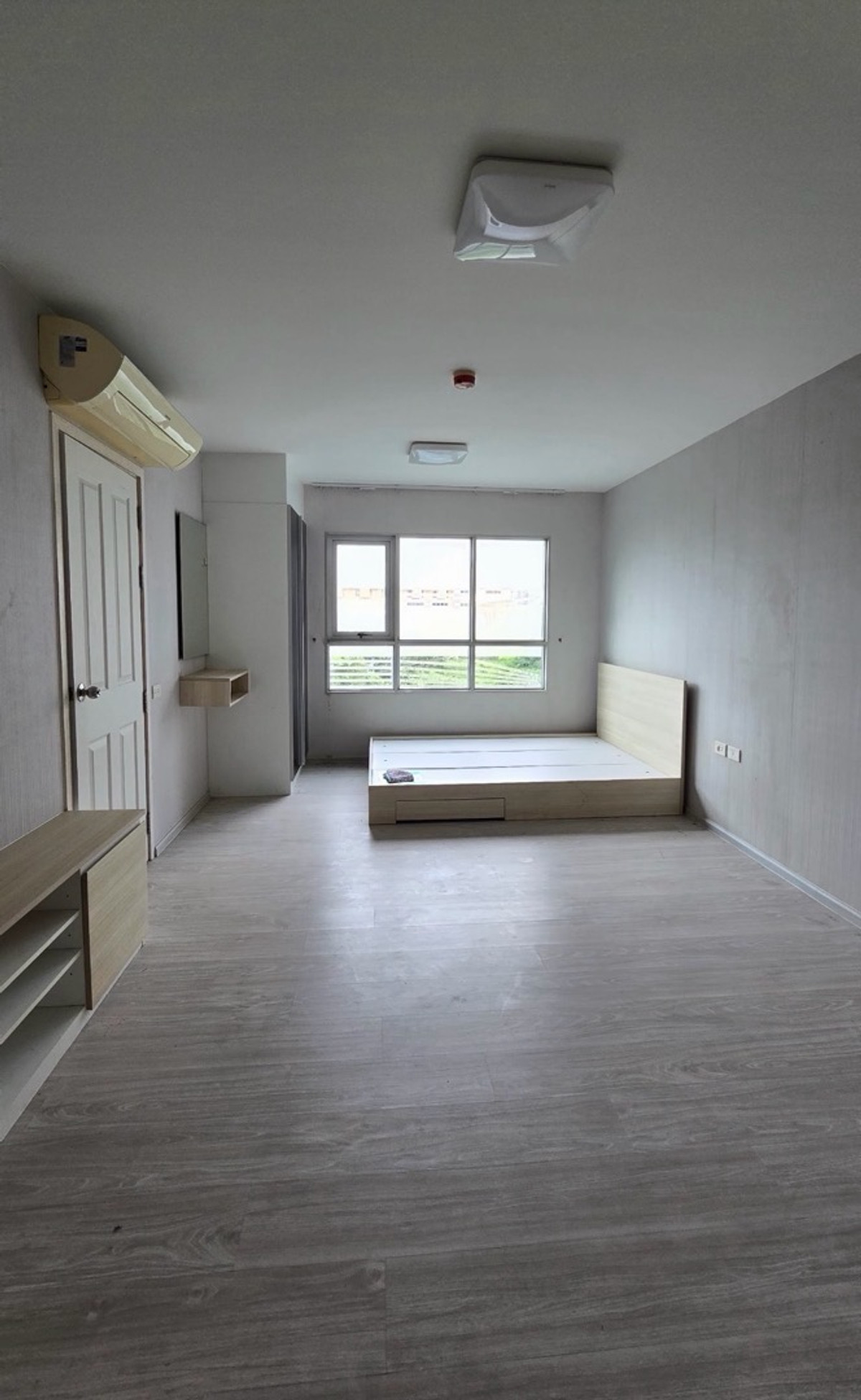 ขายคอนโดท่าพระ ตลาดพลู วุฒากาศ : 🏡𝗔𝘀𝗽𝗶𝗿𝗲 𝗦𝗮𝘁𝗵𝗼𝗿𝗻 - 𝗧𝗮𝗸𝘀𝗶𝗻 (𝗕𝗿𝗶𝗰𝗸 𝗭𝗼𝗻𝗲) (แอสปาย สาทร-ตากสิน(บริค โซน))คอนโดใกล้รถไฟฟ้า สภานีวุฒากาศ เพียง 𝟲  นาที ราคาสุดพิเศษ 𝟭,𝟰𝟬𝟬,𝟬𝟬𝟬 บาท 