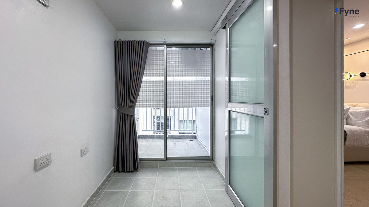 For SaleCondoRatchadapisek, Huaikwang, Suttisan : Lumpini Ville Cultural Center Project, near MRT Huai Khwang, Ratchada, Huai Khwang, Rama 9, Ramkhamhaeng, Lat Phrao.