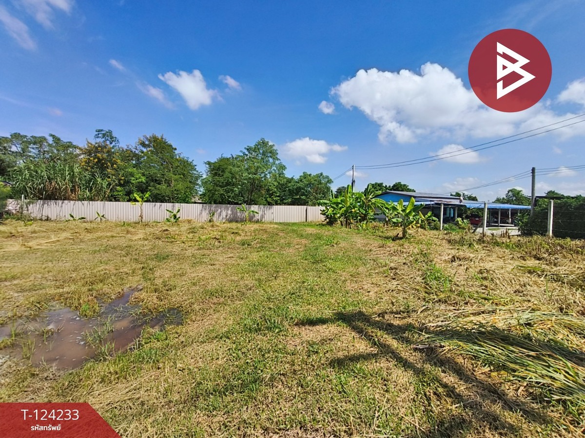Land for sale, area 1 rai 72 sq m, Ban Bueng, Chonburi Loading...