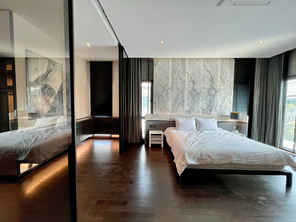 บ้านบางนา แบริ่ง ลาซาล : *ให้เช่าบ้าน Grand Bangkok Boulevard Sukhumvit Srinakarin 550,000บาท 5ห้องนอน 6ห้องน้ำ พื้นที่ใช้สอย591ตรม. ที่ดิน140.2ตรว. สุขุมวิท107 (ซอยแบริ่ง31/1) ใกล้ ไบเทค บางนา สุขุมวิท BTSแบริ่ง (10 นาที)