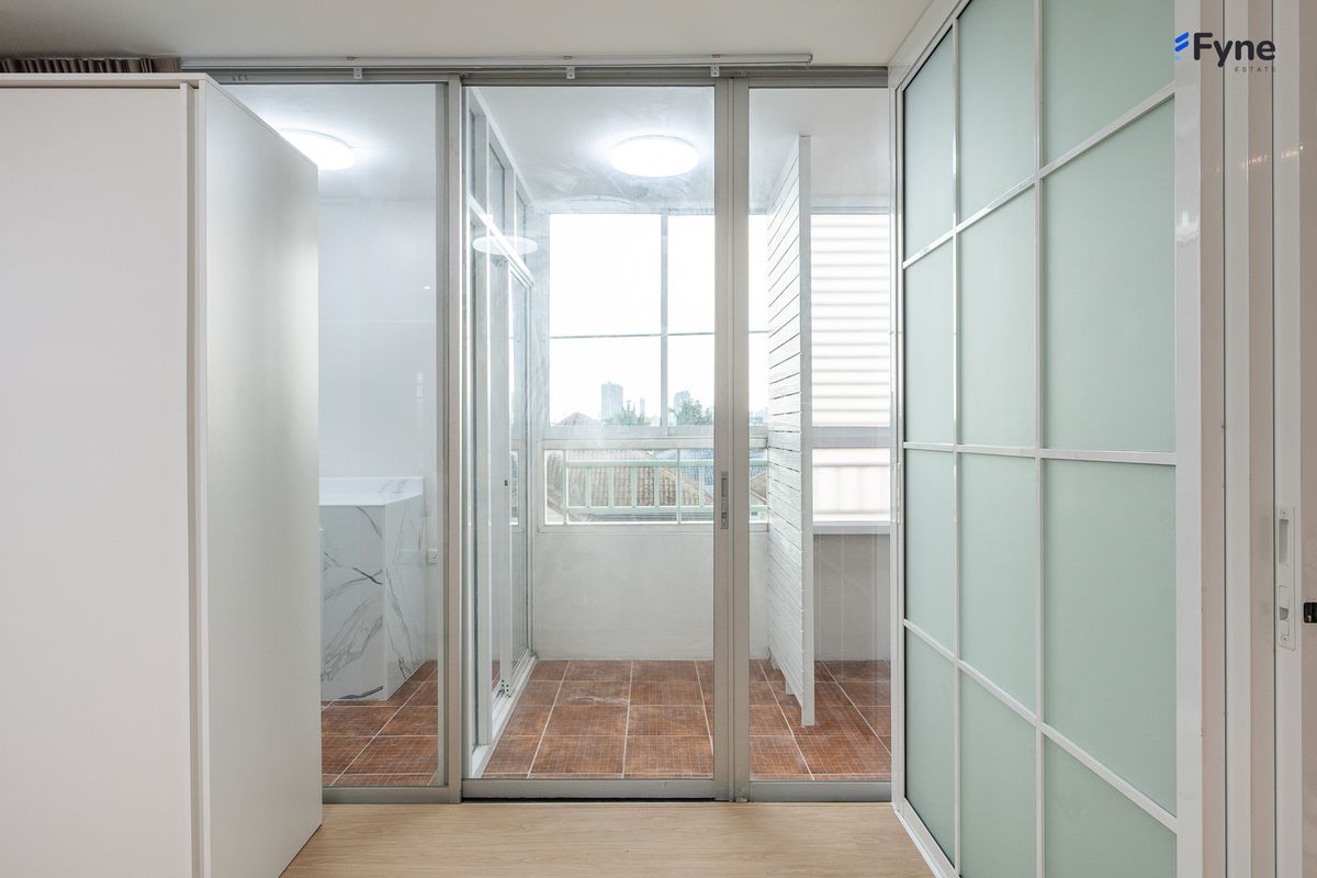 For SaleCondoRatchadapisek, Huaikwang, Suttisan : Ratchada City 18 project near MRT Huai Khwang