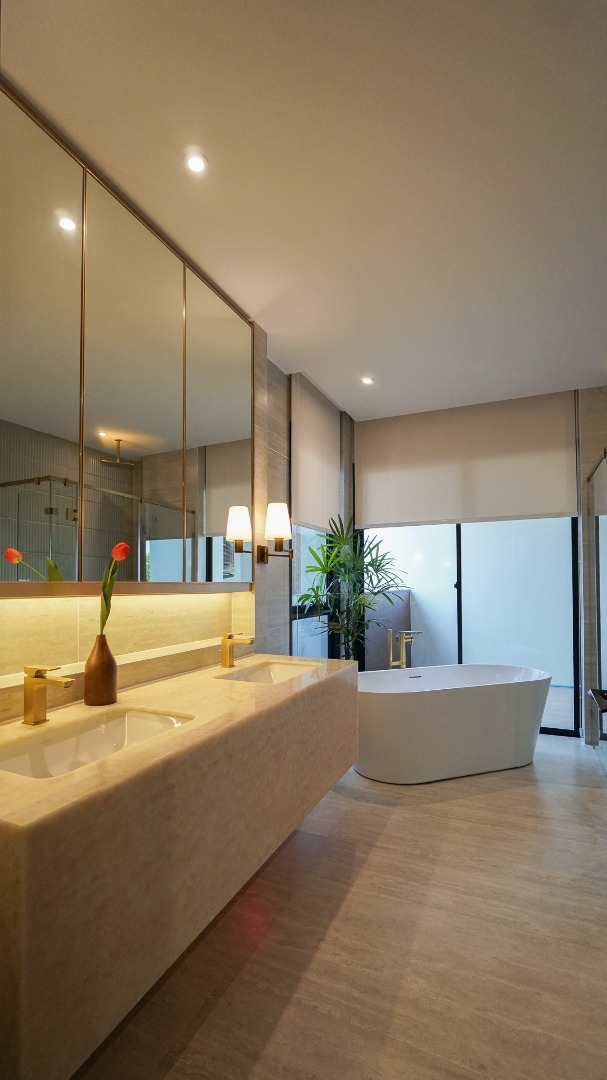 ให้เช่าบ้านพัฒนาการ ศรีนครินทร์ : 🔥ให้เช่าด่วน🔥บูก้าน กรุงเทพกรีฑา บ้านหรู3ชั้น ตกแต่งหรูหรา เฟอร์นิเจอร์ครบพร้อมเข้าอยู่ 