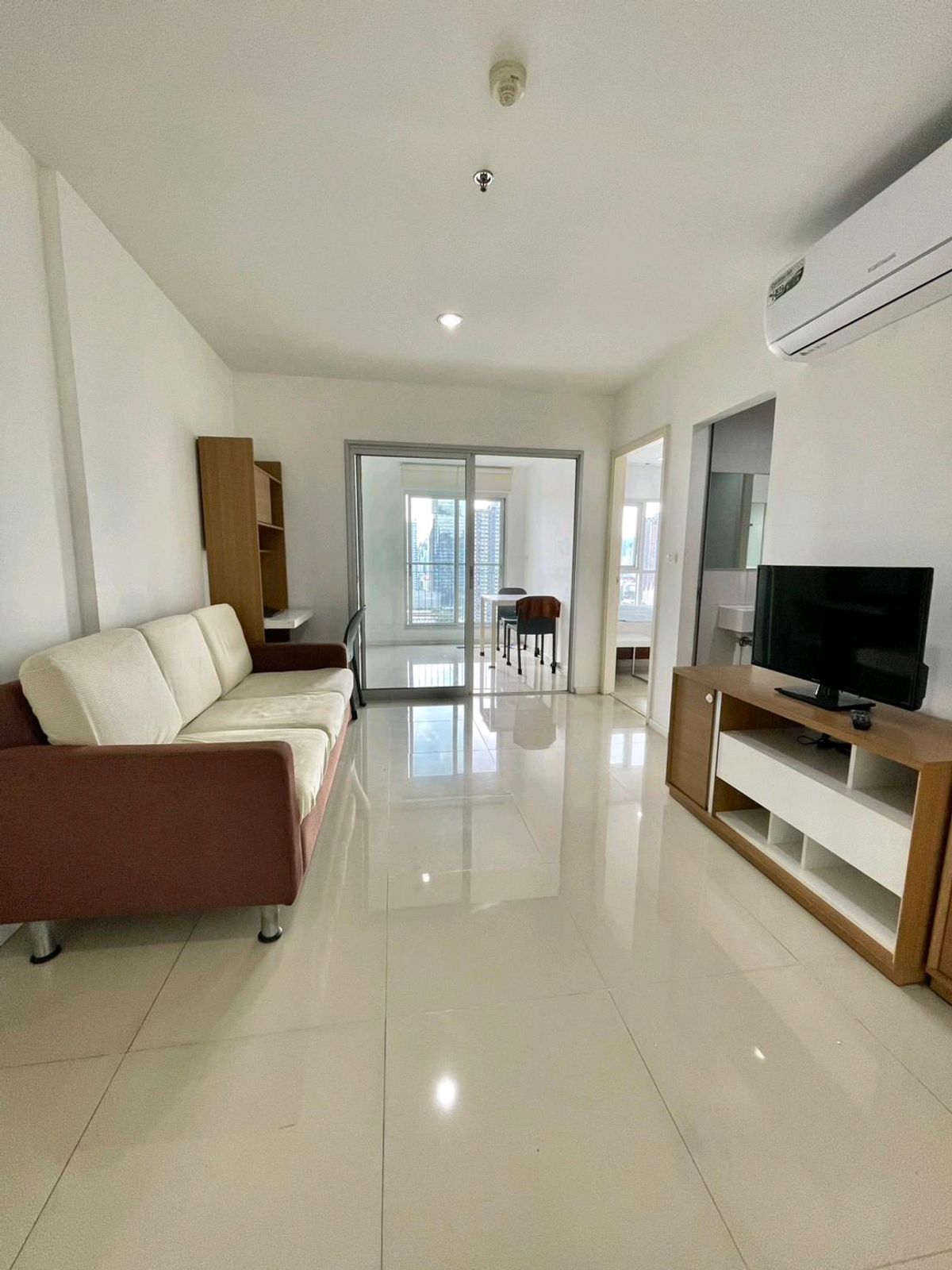 ให้เช่าคอนโดพระราม 9 เพชรบุรีตัดใหม่ RCA : For rent Condo Aspire Rama 9 