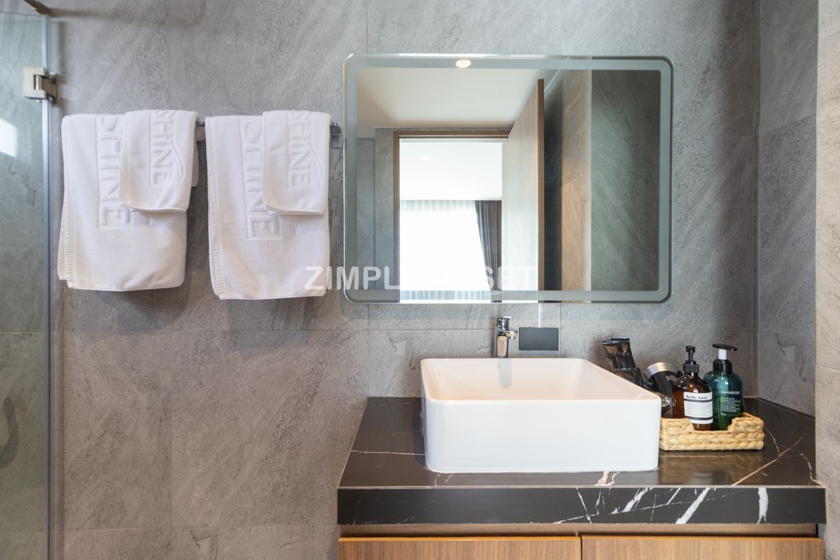 For RentSukhumvit, Asoke, Thonglor : Line ID: @zimple_asset Serviced Apartment in Thonglor, Newly renovated and fully furnished, featuring a rooftop swimming pool with city views. Conveniently located near BTS Thonglor.