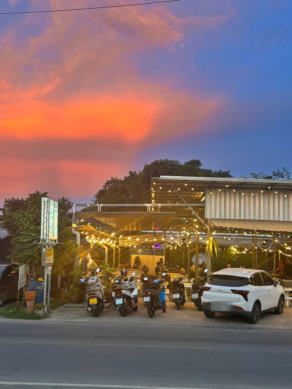 เซ้งร้านค้า/ตลาดนัดพระราม 5 ราชพฤกษ์ บางกรวย : เซ้งด่วนร้านอาหาร ใกล้หมู่บ้าน-โรงเรียน-โรงงาน ราชพฤกษ์ นนทบุรี พร้อมโครงสร้าง