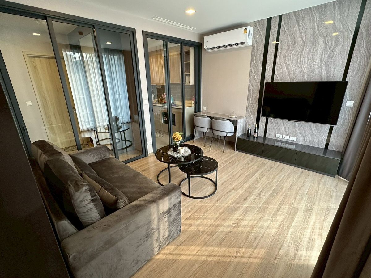For RentCondoRatchathewi,Phayathai : ⚡ Wow price! XT Phayathai 1 bedroom, 49 sq m, near BTS Phayathai, rent only 30,000 baht/month, ready to move in at the end of November, contact 093-4152245⚡