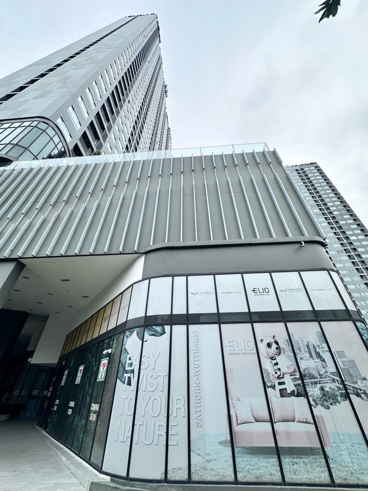 ขายร้านค้า/ตลาดนัดท่าพระ ตลาดพลู วุฒากาศ : Shop ใต้คอนโด พร้อมผู้เช่า 7-Eleven รับรับ Passive Income ต่อได้เลย | 0824499822