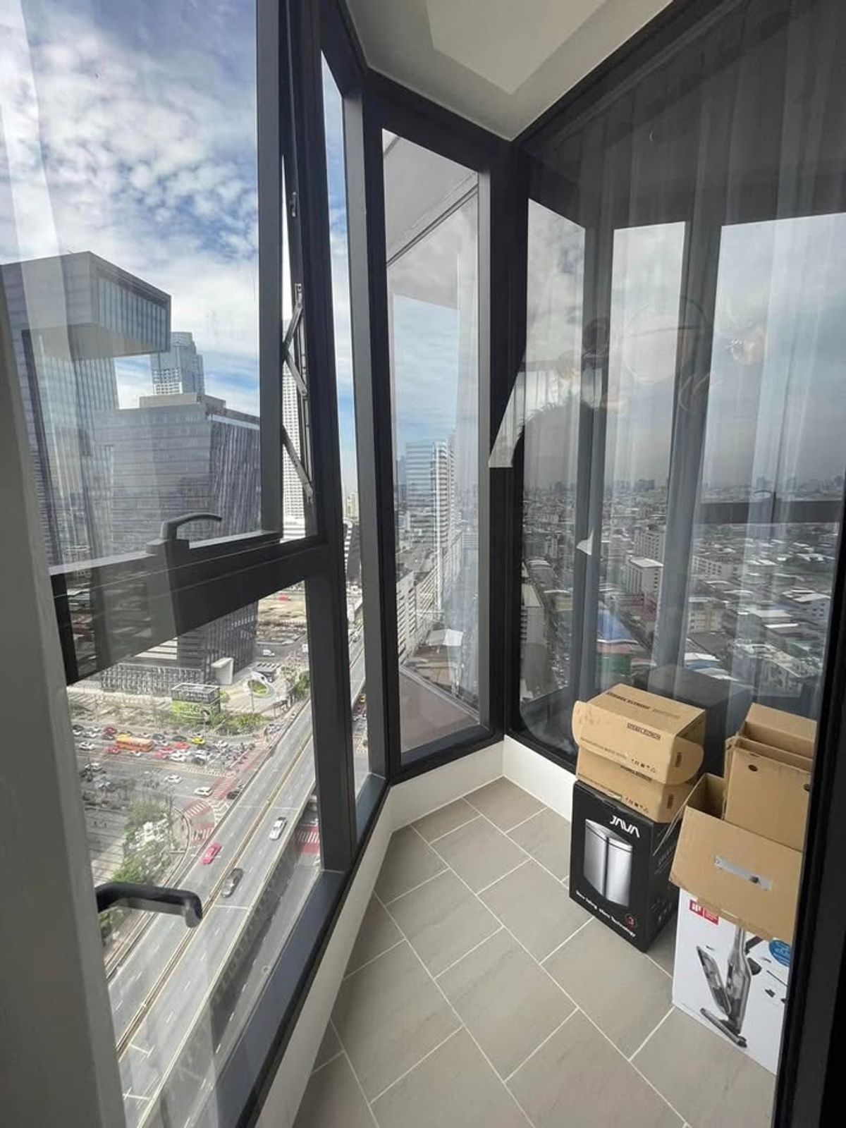 ให้เช่าคอนโดพระราม 9 เพชรบุรีตัดใหม่ RCA : เช่าคอนโด IDEO Rama 9 - Asoke/ไอดีโอ พระราม 9 - อโศก (B6810026)