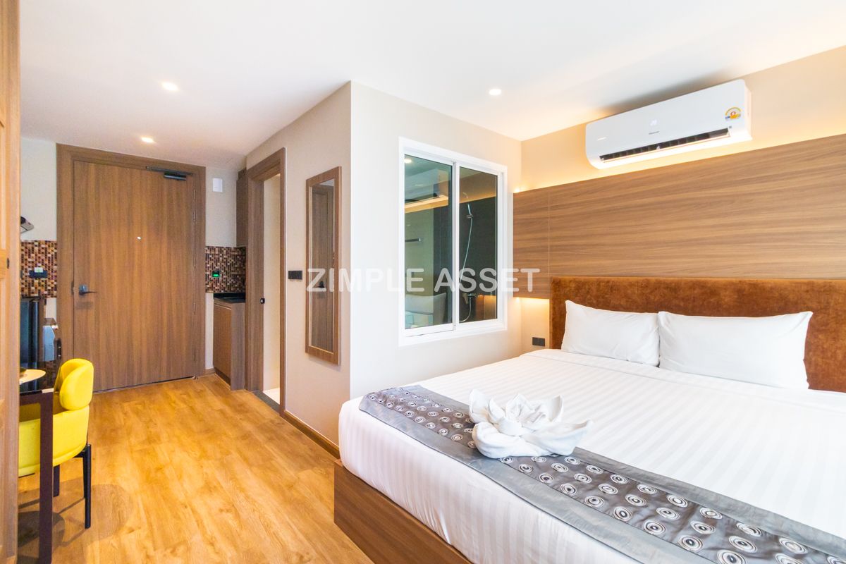 For RentSukhumvit, Asoke, Thonglor : Line ID: @zimple_asset Serviced Apartment in Thonglor, Newly renovated and fully furnished, featuring a rooftop swimming pool with city views. Conveniently located near BTS Thonglor.