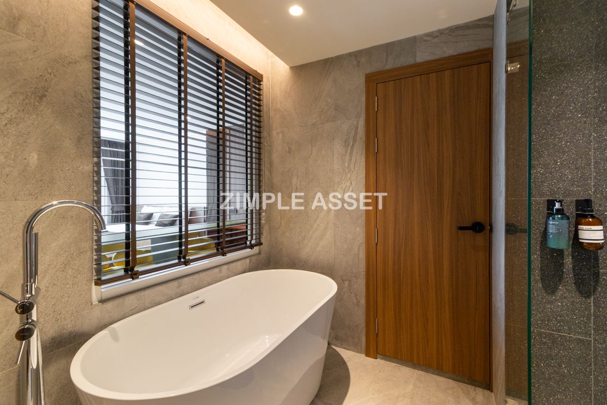 For RentSukhumvit, Asoke, Thonglor : Line ID: @zimple_asset Serviced Apartment in Thonglor, Newly renovated and fully furnished, featuring a rooftop swimming pool with city views. Conveniently located near BTS Thonglor.