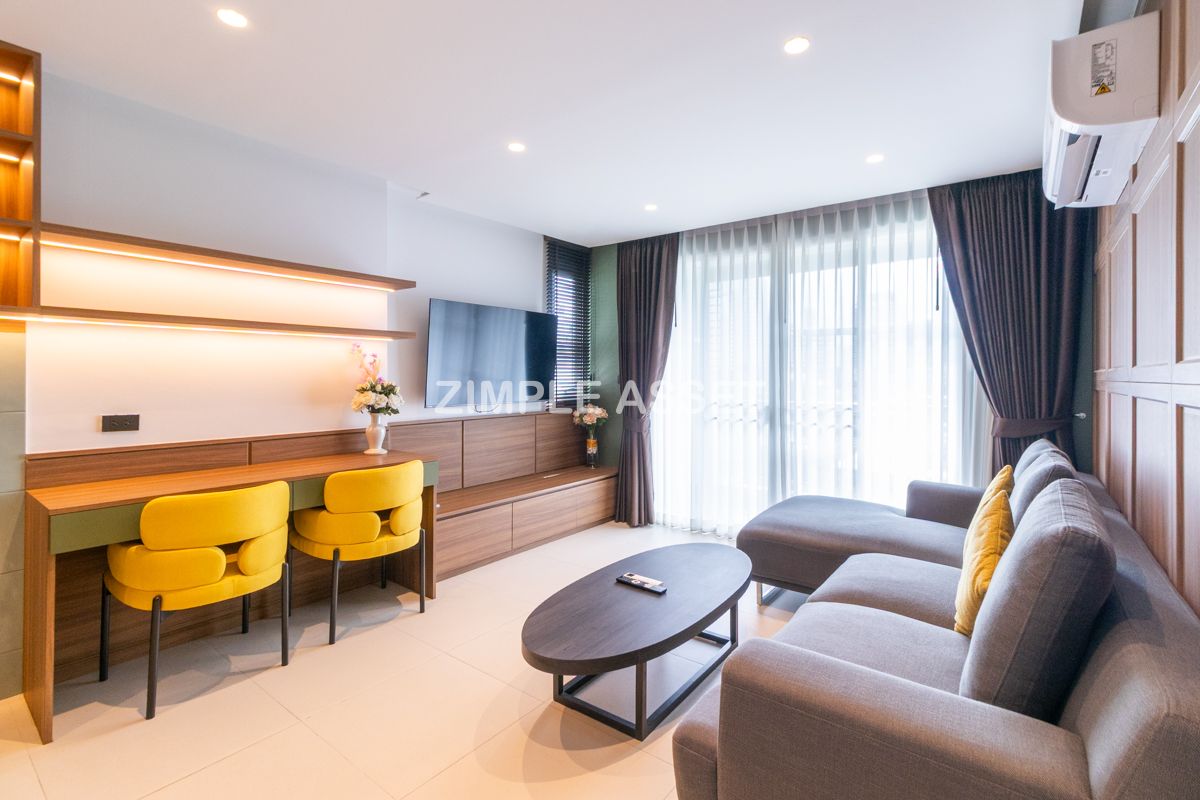 For RentSukhumvit, Asoke, Thonglor : Line ID: @zimple_asset Serviced Apartment in Thonglor, Newly renovated and fully furnished, featuring a rooftop swimming pool with city views. Conveniently located near BTS Thonglor.