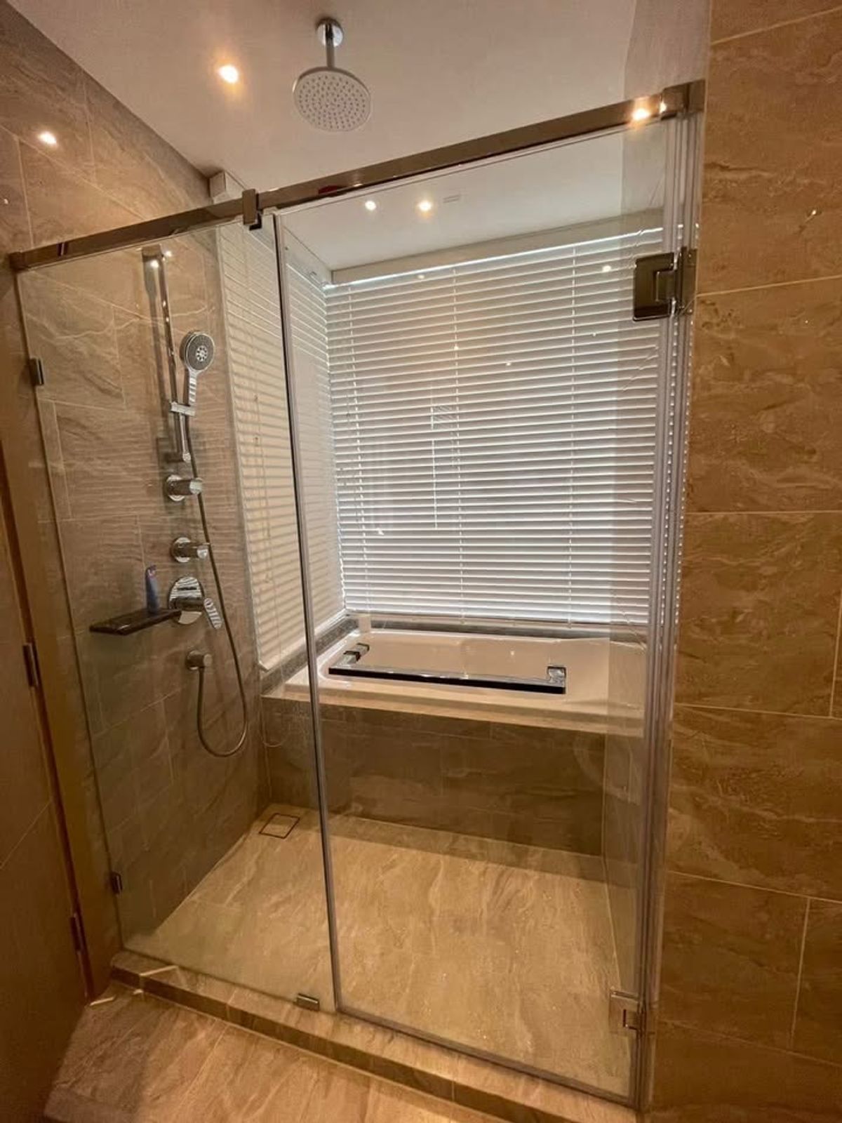 ให้เช่าคอนโดพระราม 9 เพชรบุรีตัดใหม่ RCA : เช่าคอนโด IDEO Rama 9 - Asoke/ไอดีโอ พระราม 9 - อโศก (B6810026)