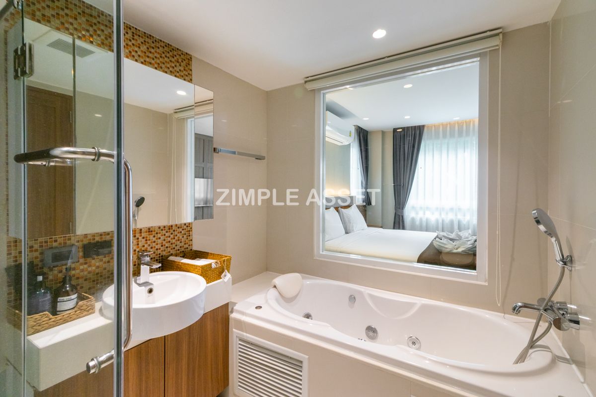 For RentSukhumvit, Asoke, Thonglor : Line ID: @zimple_asset Serviced Apartment in Thonglor, Newly renovated and fully furnished, featuring a rooftop swimming pool with city views. Conveniently located near BTS Thonglor.