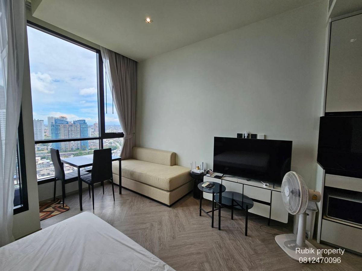 For RentCondoWongwianyai, Charoennakor : 🌊 (RB1309) For Rent — Condo along the Chao Phraya River, beautiful view, prime location, near ICONSIAM ✨