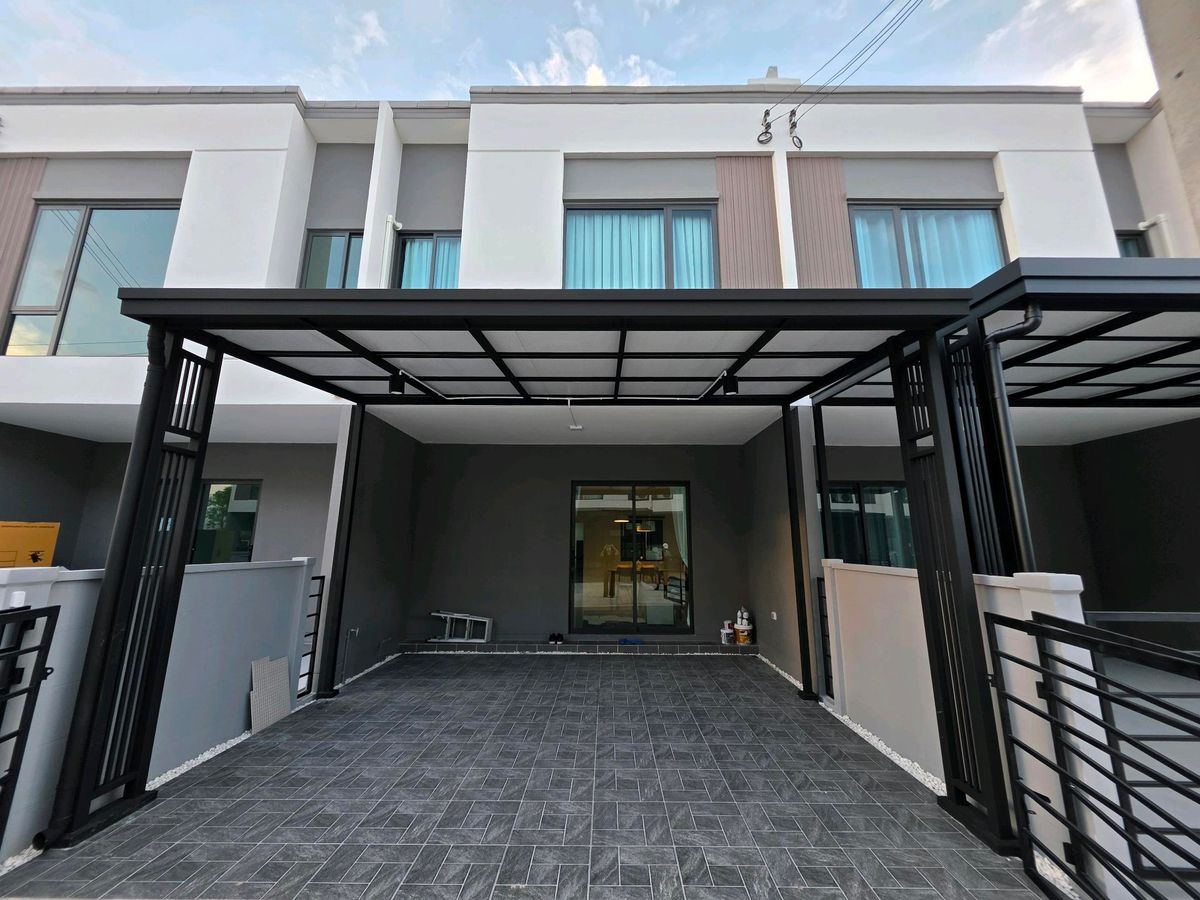 For RentTownhomeBangna, Bearing, Lasalle : Pleno Sukhumvit-Bangna 3 for rent, new townhome, ready to move in, never rented out before.