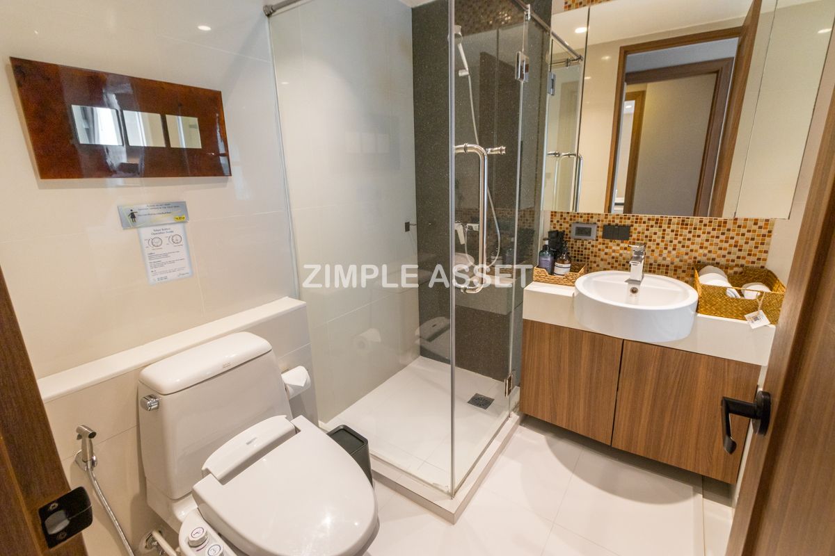 For RentSukhumvit, Asoke, Thonglor : Line ID: @zimple_asset Serviced Apartment in Thonglor, Newly renovated and fully furnished, featuring a rooftop swimming pool with city views. Conveniently located near BTS Thonglor.