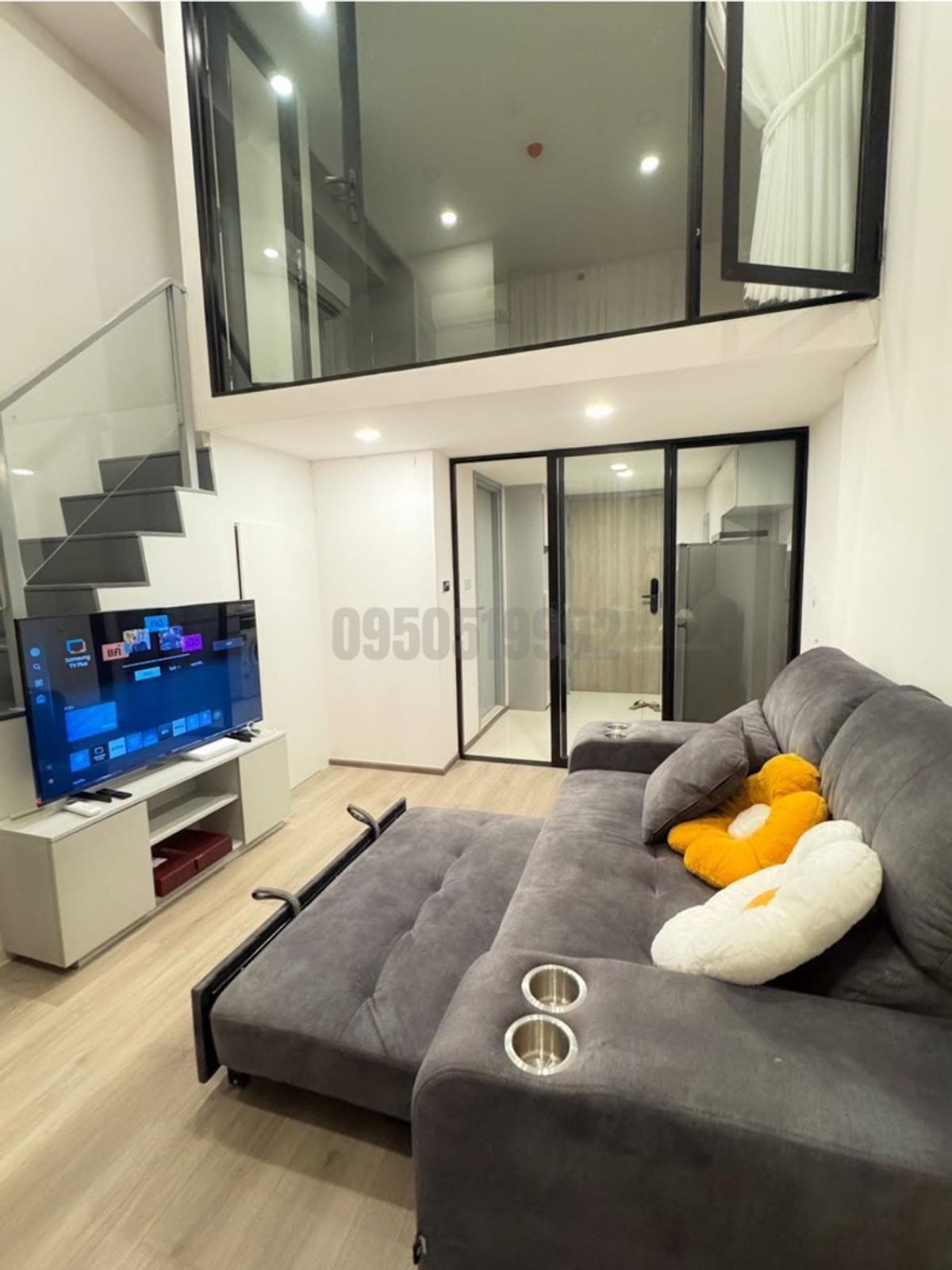 For RentCondoRatchadapisek, Huaikwang, Suttisan : Urgent, urgent price reduction SOHO BANGKOK RATCHADA (Soho Bangkok Ratchada) new room!!