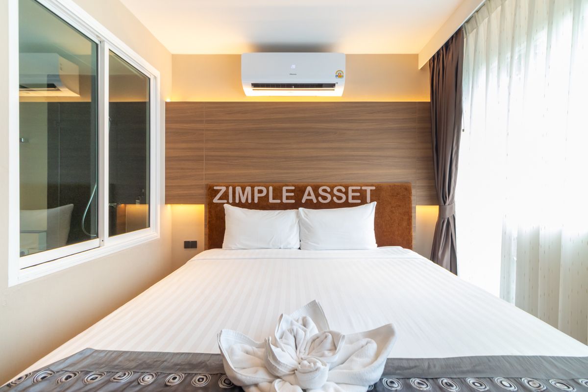 For RentSukhumvit, Asoke, Thonglor : Line ID: @zimple_asset Serviced Apartment in Thonglor, Newly renovated and fully furnished, featuring a rooftop swimming pool with city views. Conveniently located near BTS Thonglor.