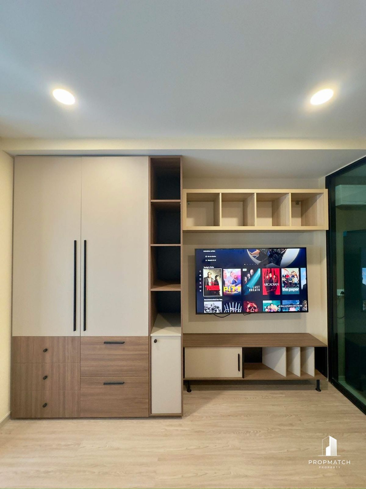 ให้เช่าคอนโดรัชดา ห้วยขวาง : ✨Flash Deal ✨KLOS Ratchada 7( Studio Bed 1Bath 26SQM.) แต่งครบพร้อมอยู่ !! เพียง  17,000บาทต่อเดือน Tel.0981315848 @propmatch