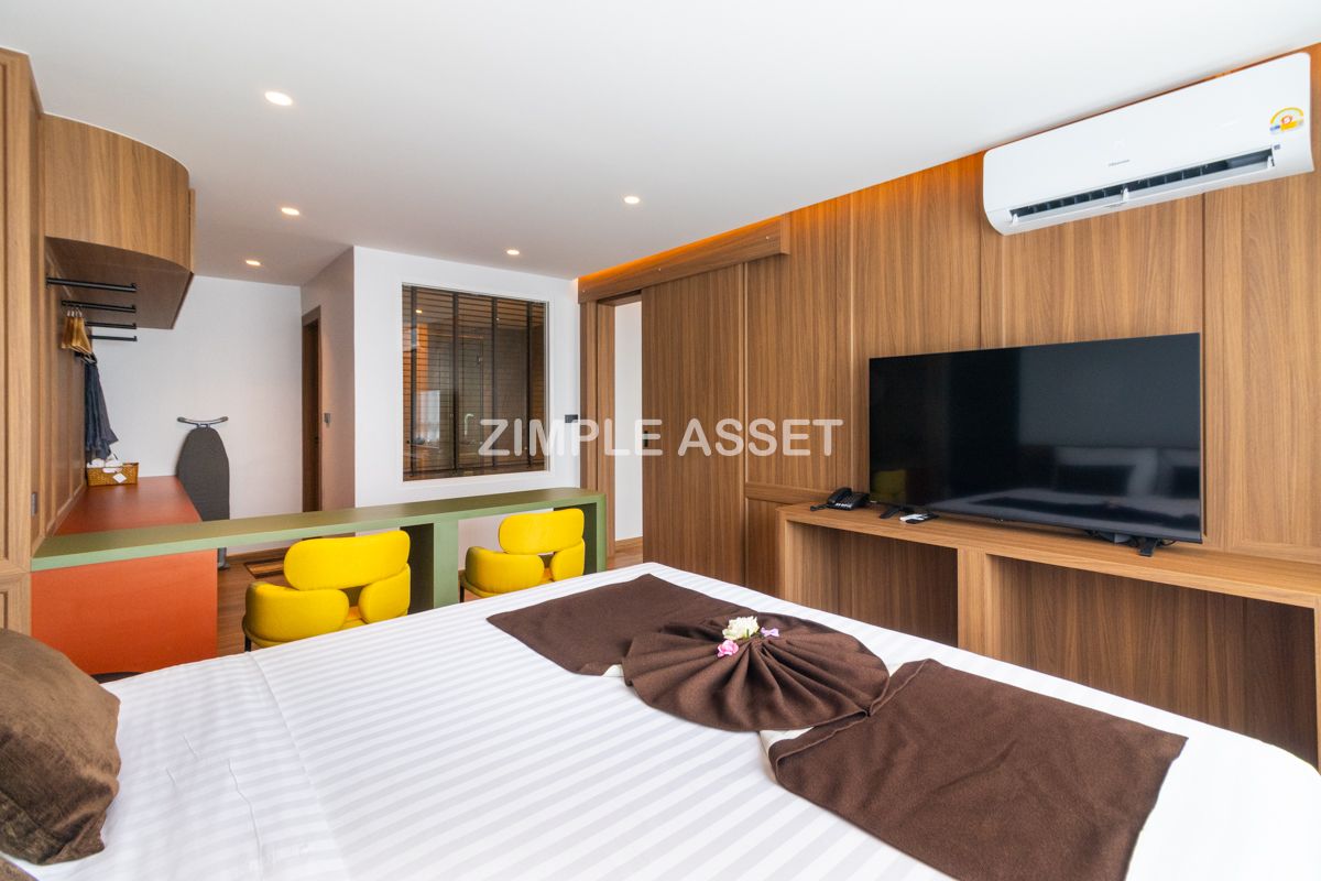 For RentSukhumvit, Asoke, Thonglor : Line ID: @zimple_asset Serviced Apartment in Thonglor, Newly renovated and fully furnished, featuring a rooftop swimming pool with city views. Conveniently located near BTS Thonglor.