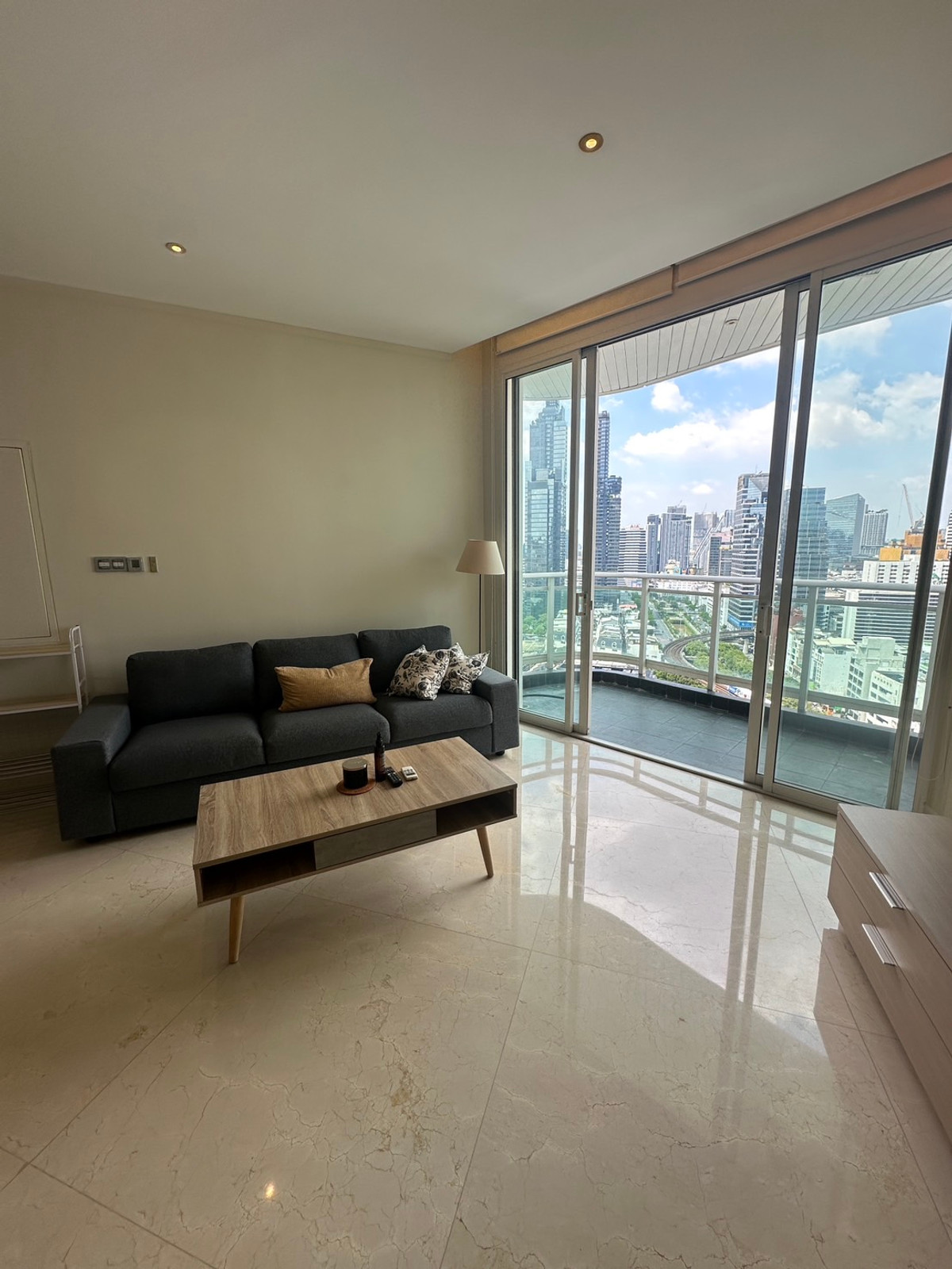 ให้เช่าคอนโดสาทร นราธิวาส : ** เครื่องล้างจาน** – The Infinity Sathorn ✨ ใจกลางสาทร ติด BTS ช่องนนทรี ทางขึ้นอยู่หน้าคอนโดเลย !!