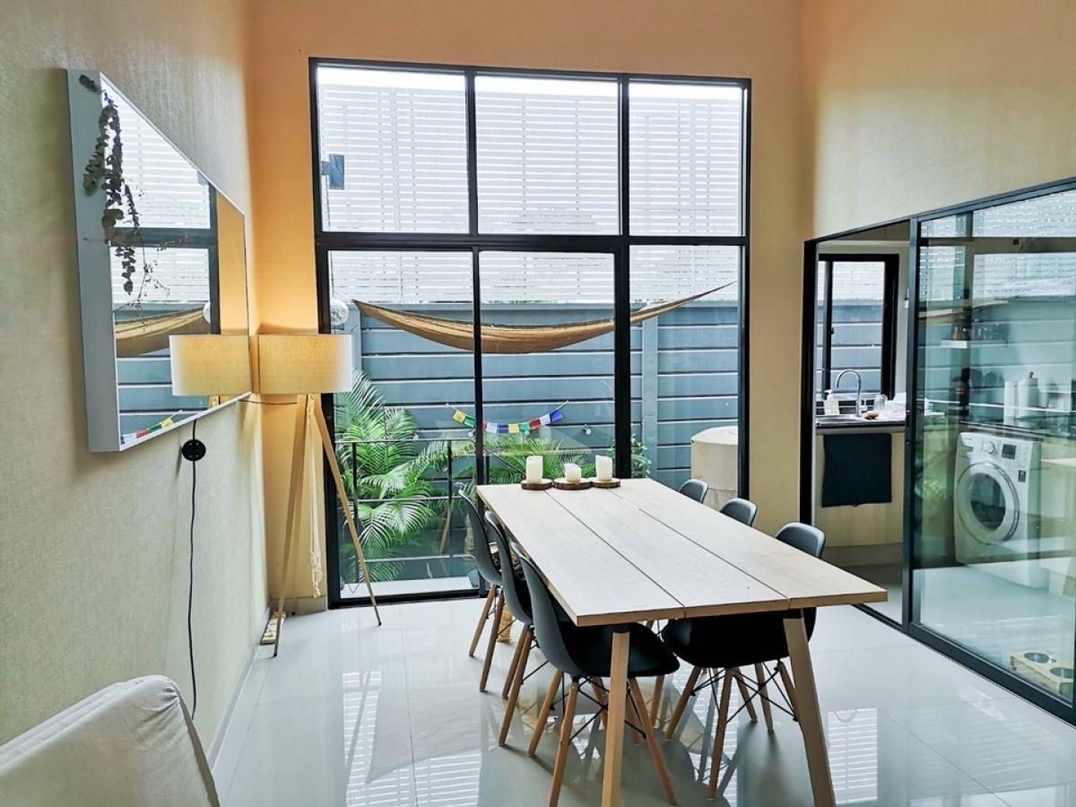 ให้เช่าบ้านพัฒนาการ ศรีนครินทร์ : 🏠 BEST DEAL ให้เช่าทาวน์โฮม Arden พัฒนาการ 20
แปลงพิเศษ! ติดถนนเมน – วิวสระว่ายน้ำ – ไม่มีบ้านฝั่งตรงข้าม