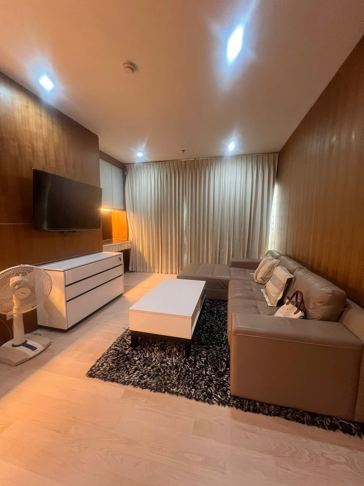 For RentCondoSukhumvit, Asoke, Thonglor : Ready to move 2 bed 2 bath condo for rent Noble Remix