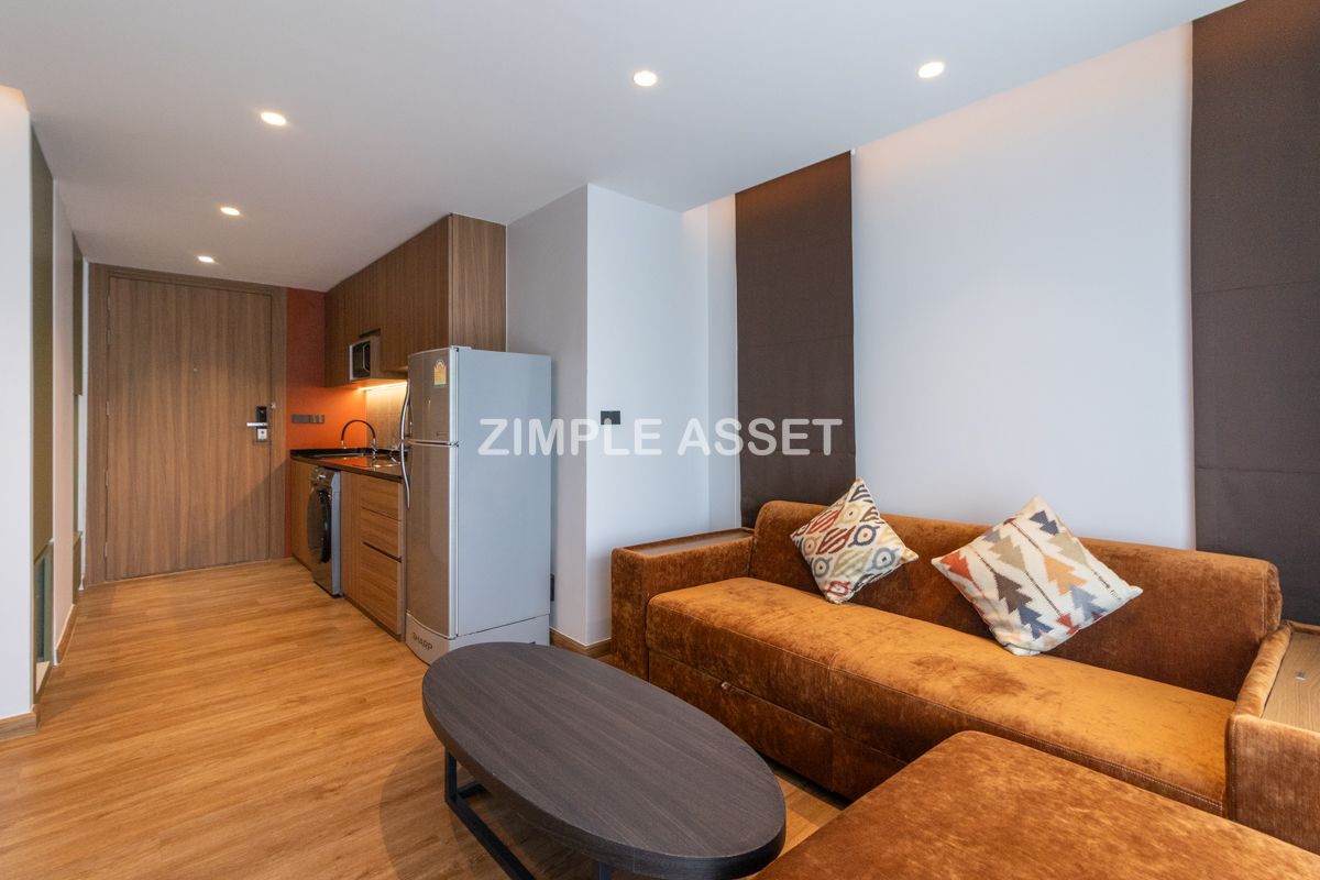 For RentSukhumvit, Asoke, Thonglor : Line ID: @zimple_asset Serviced Apartment in Thonglor, Newly renovated and fully furnished, featuring a rooftop swimming pool with city views. Conveniently located near BTS Thonglor.