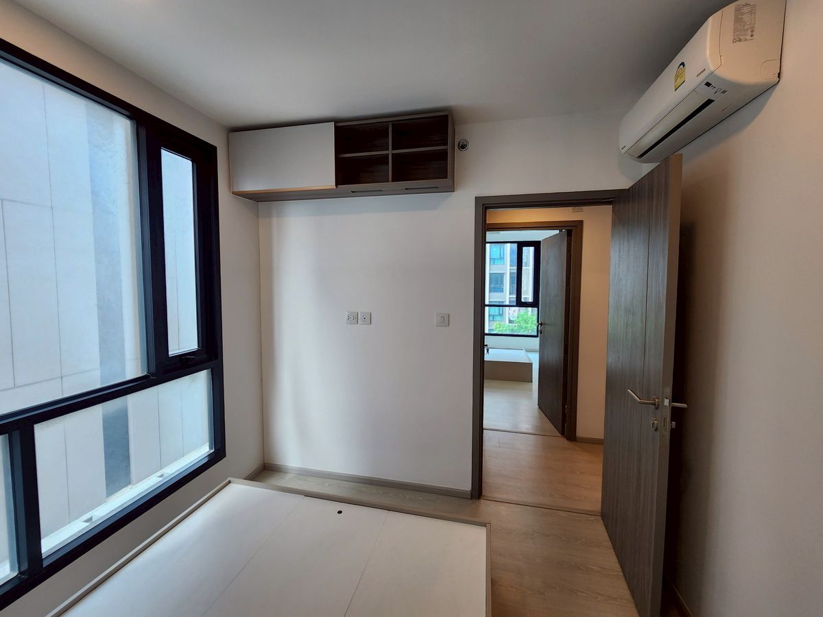 For SaleCondoVipawadee, Don Mueang, Lak Si : New condo for sale, never lived in, Knightsbridge Phahonyothin Interchange, corner room, connected to 2 electric train lines.