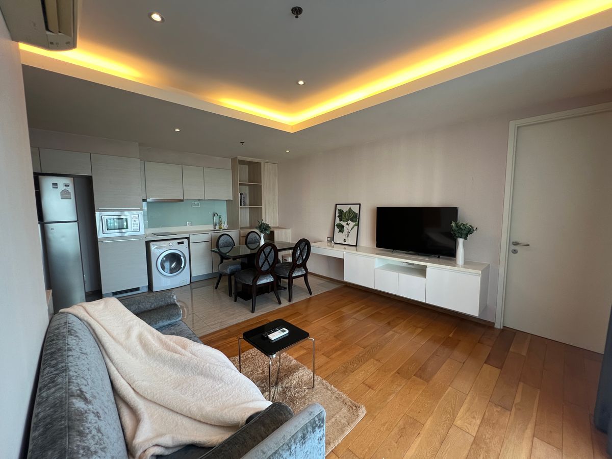 ให้เช่าคอนโดสุขุมวิท อโศก ทองหล่อ : ให้เช่า คอนโด 2 นอน 2 น้ำ ห้องกว้าง สวย วิวดี เฟอร์นิเจอร์ครบ พร้อมอยู่ ใกล้ BTS พร้อมพงษ์