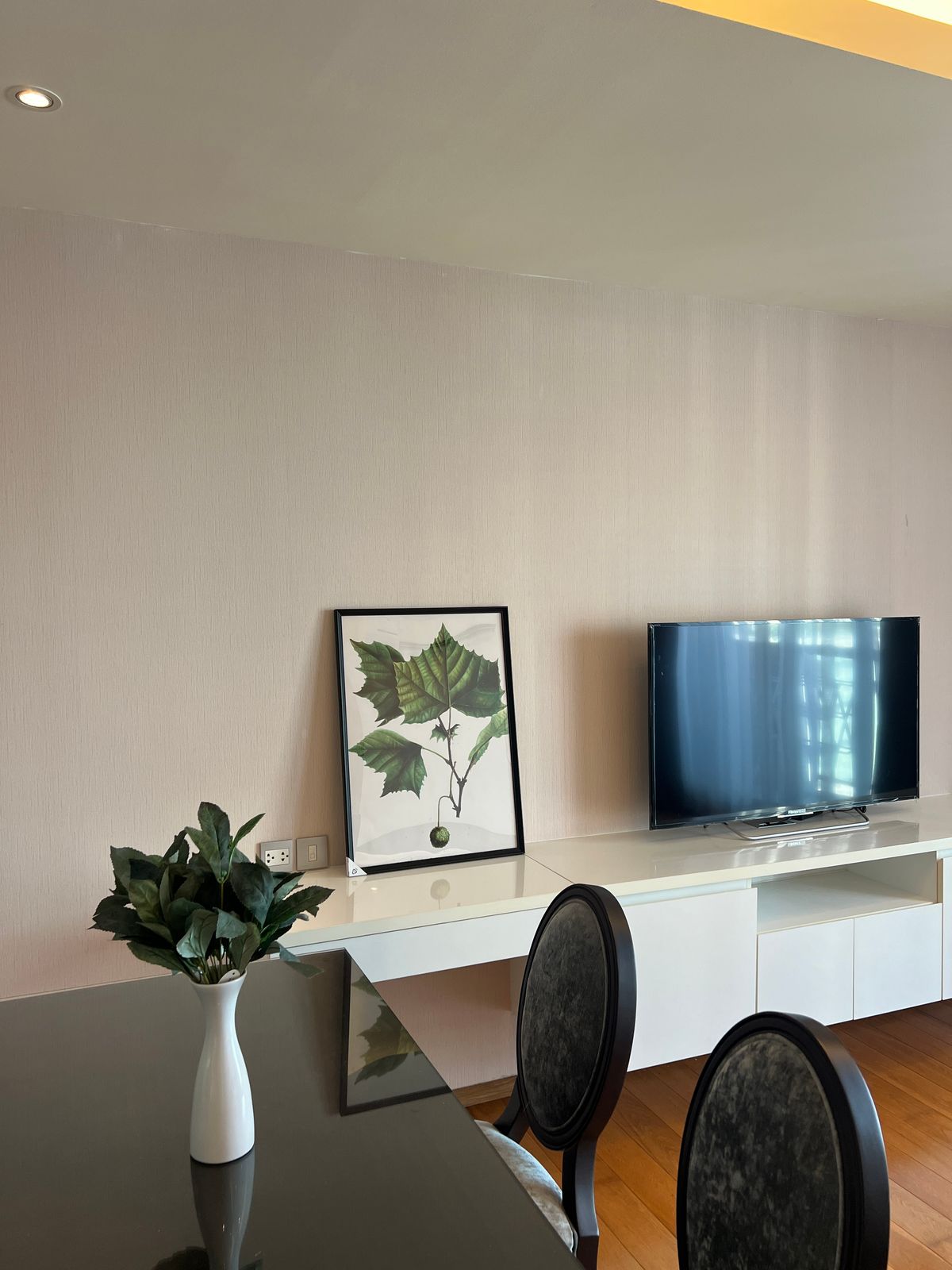 ให้เช่าคอนโดสุขุมวิท อโศก ทองหล่อ : ให้เช่า คอนโด 2 นอน 2 น้ำ ห้องกว้าง สวย วิวดี เฟอร์นิเจอร์ครบ พร้อมอยู่ ใกล้ BTS พร้อมพงษ์