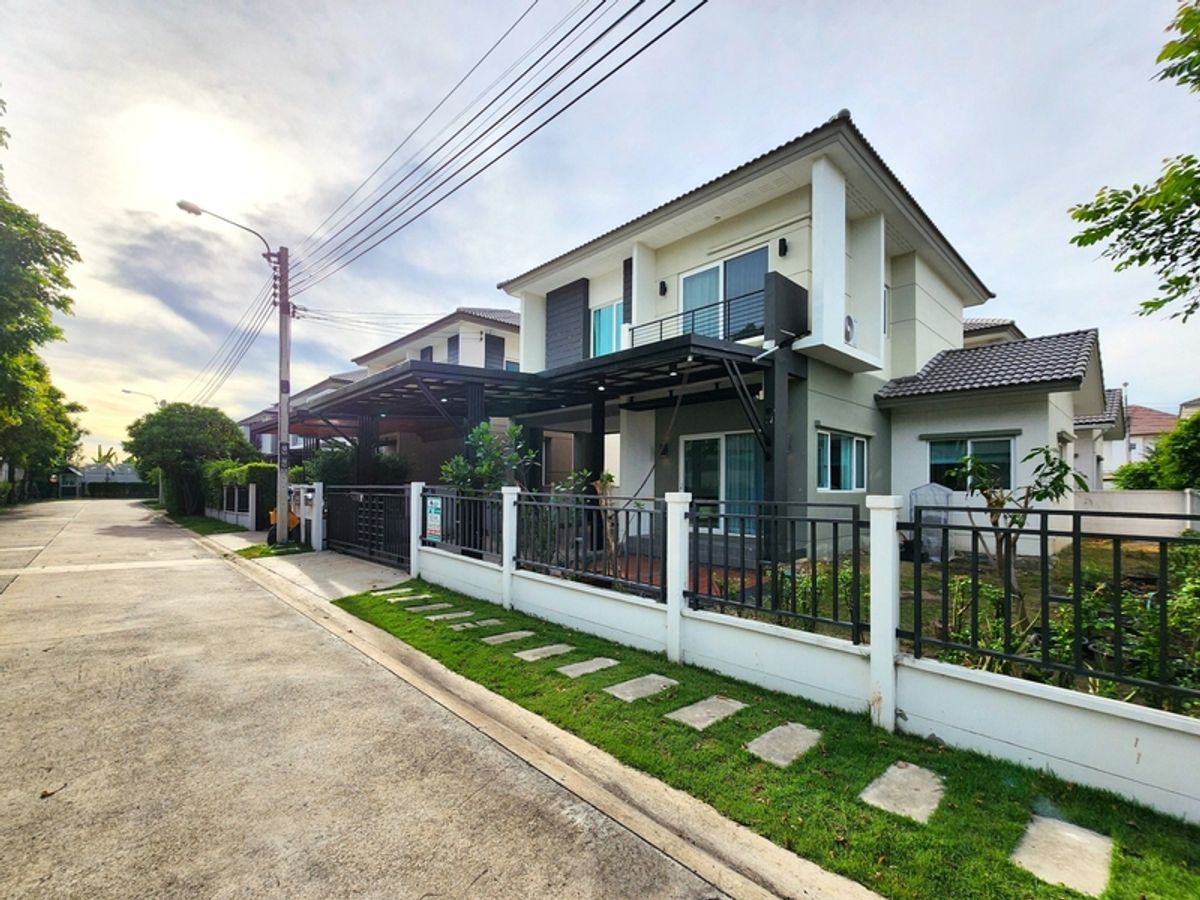 ขายบ้านลาดกระบัง สุวรรณภูมิ : ขายบ้านเดี่ยว Centro พระราม 9-มอเตอร์เวย์ ใกล้สุวรรณภูมิ ราคาดี
